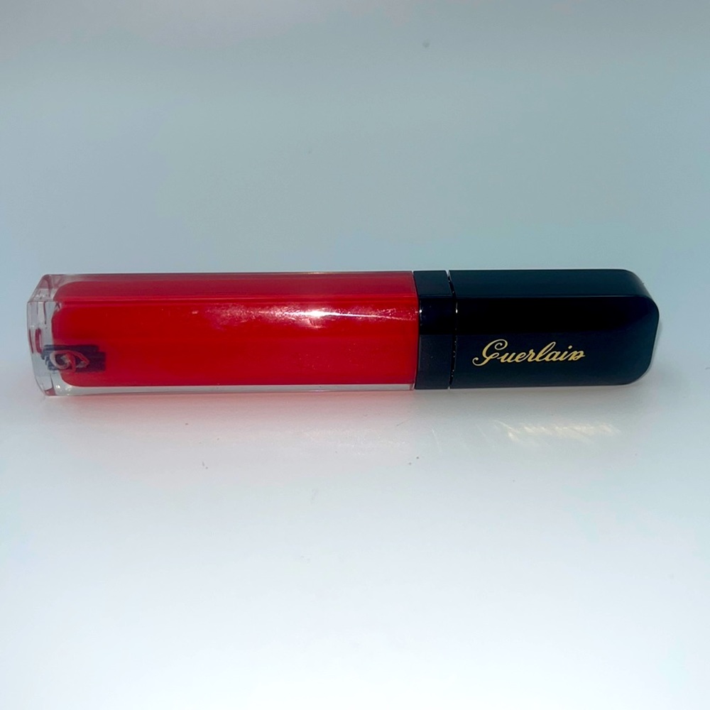 Guerlain  Gloss d’enfer in (red /pink lipgloss )in color 420